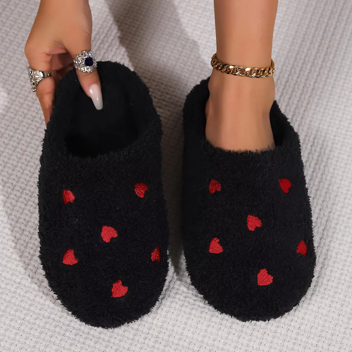 Winter Women'S Heart-Shaped Slippers Love Mute Soft Sole Shoes Indoor Comfortable Cute Silent Carpet Light Living Room