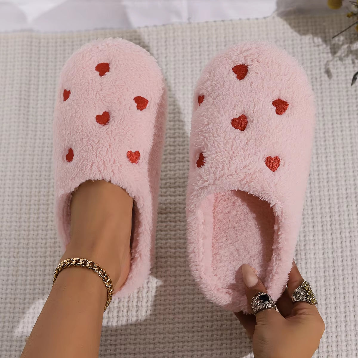 Winter Women'S Heart-Shaped Slippers Love Mute Soft Sole Shoes Indoor Comfortable Cute Silent Carpet Light Living Room